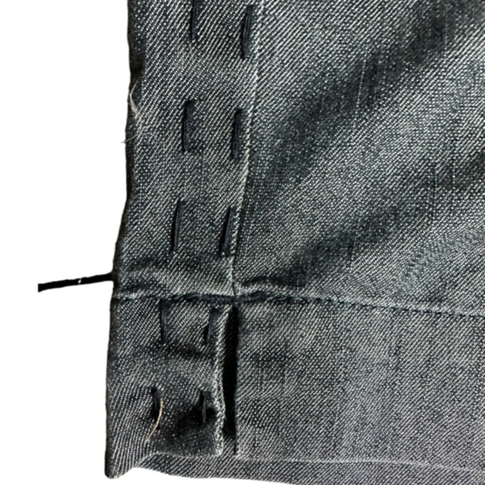 Vintage One 5 One WOMENS Denim Bermuda Shorts Fun‎ Stitching and Buttons Size 10